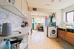 Kitchen- click for photo gallery